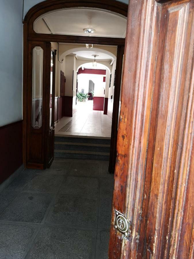 Apartamento Atocha 68 Apartment Мадрид Екстериор снимка